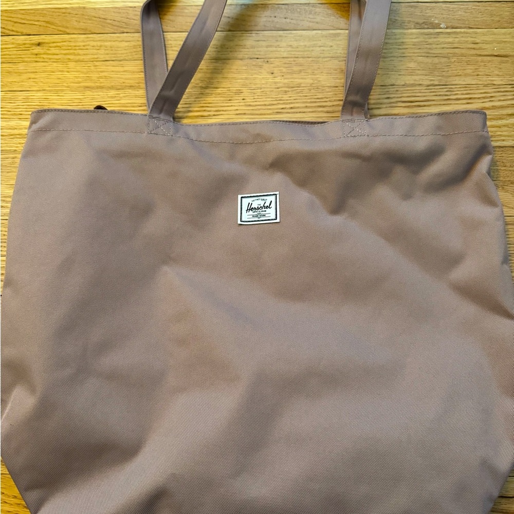 BNWT Herschel Supply Company Tote - beautiful brown/blush color